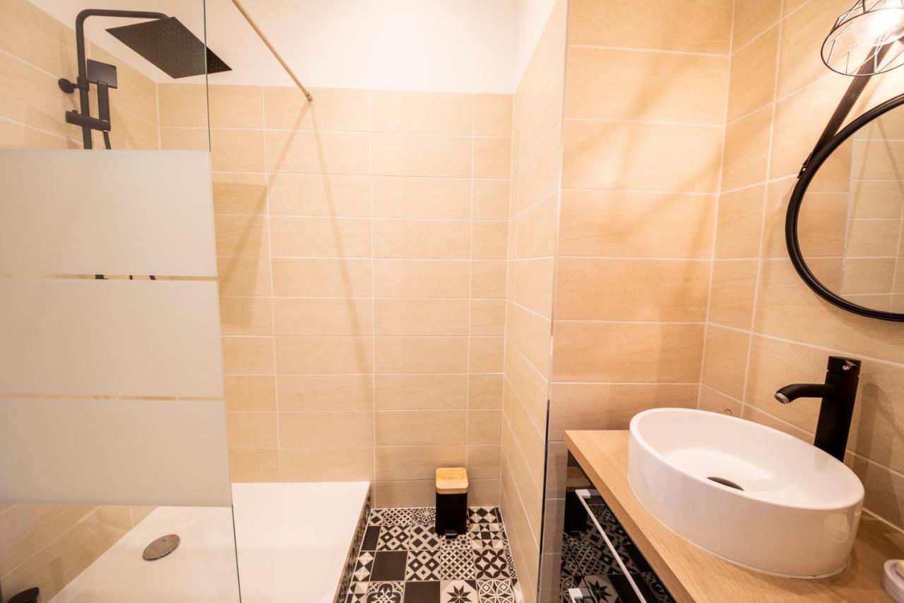 Magnifique Appartement - " Le Scandi " - Hyper Centre Ville Agen Esterno foto
